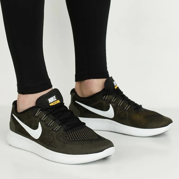 mens nike khaki trainers